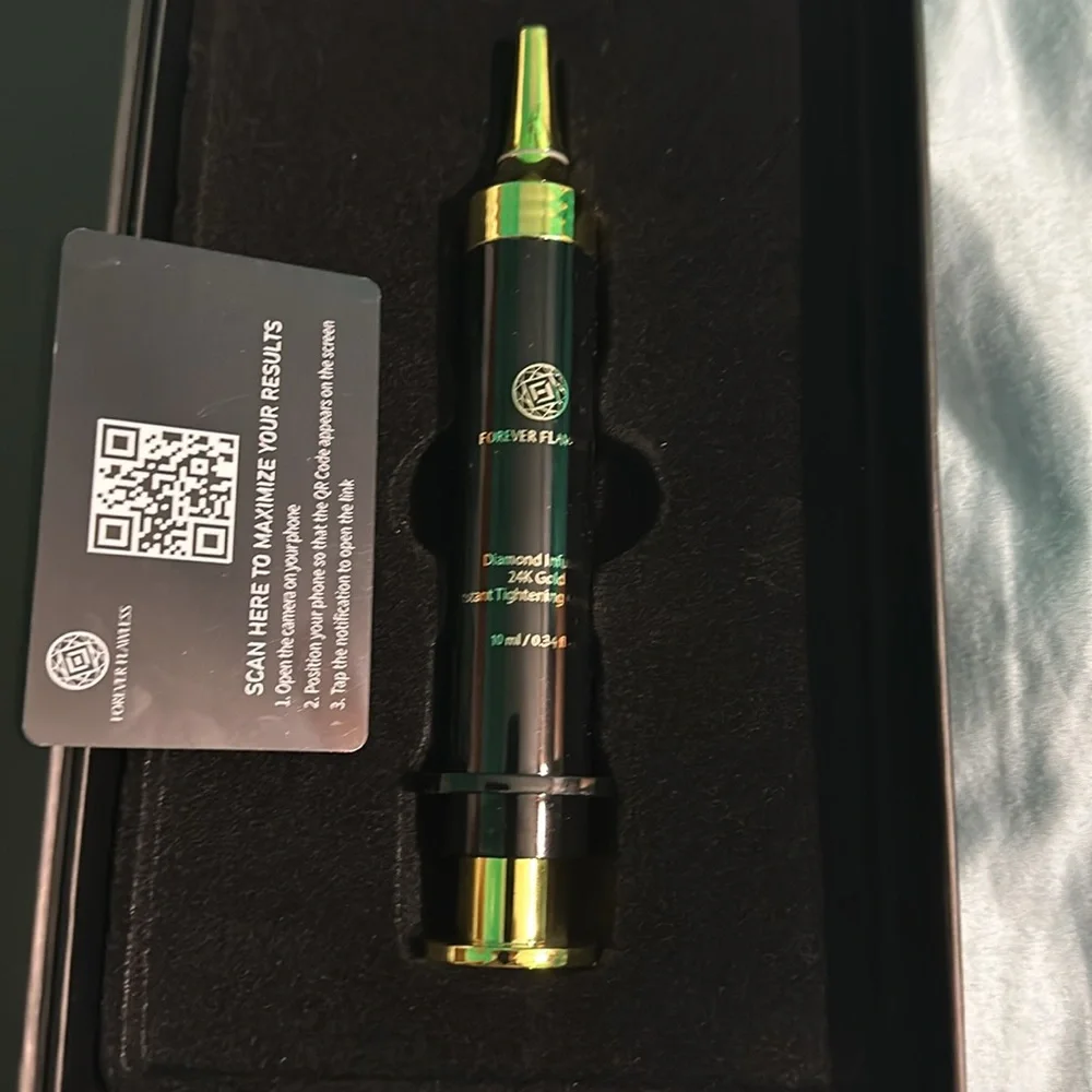 Forever Flawless Diamond Infused 24K Gold instant tightening complex - Picture 4 of 6